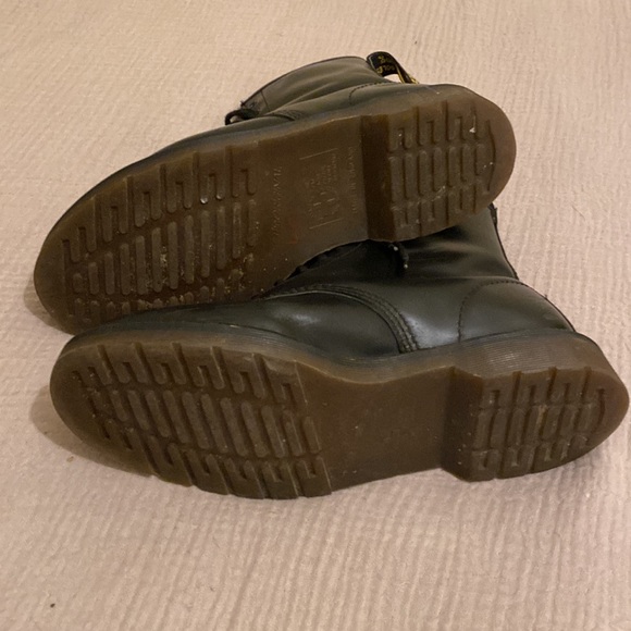 Dr. Martens Black Leather Boots with Yellow Stitching. Size 8 . Made in England - Picture 7 of 11